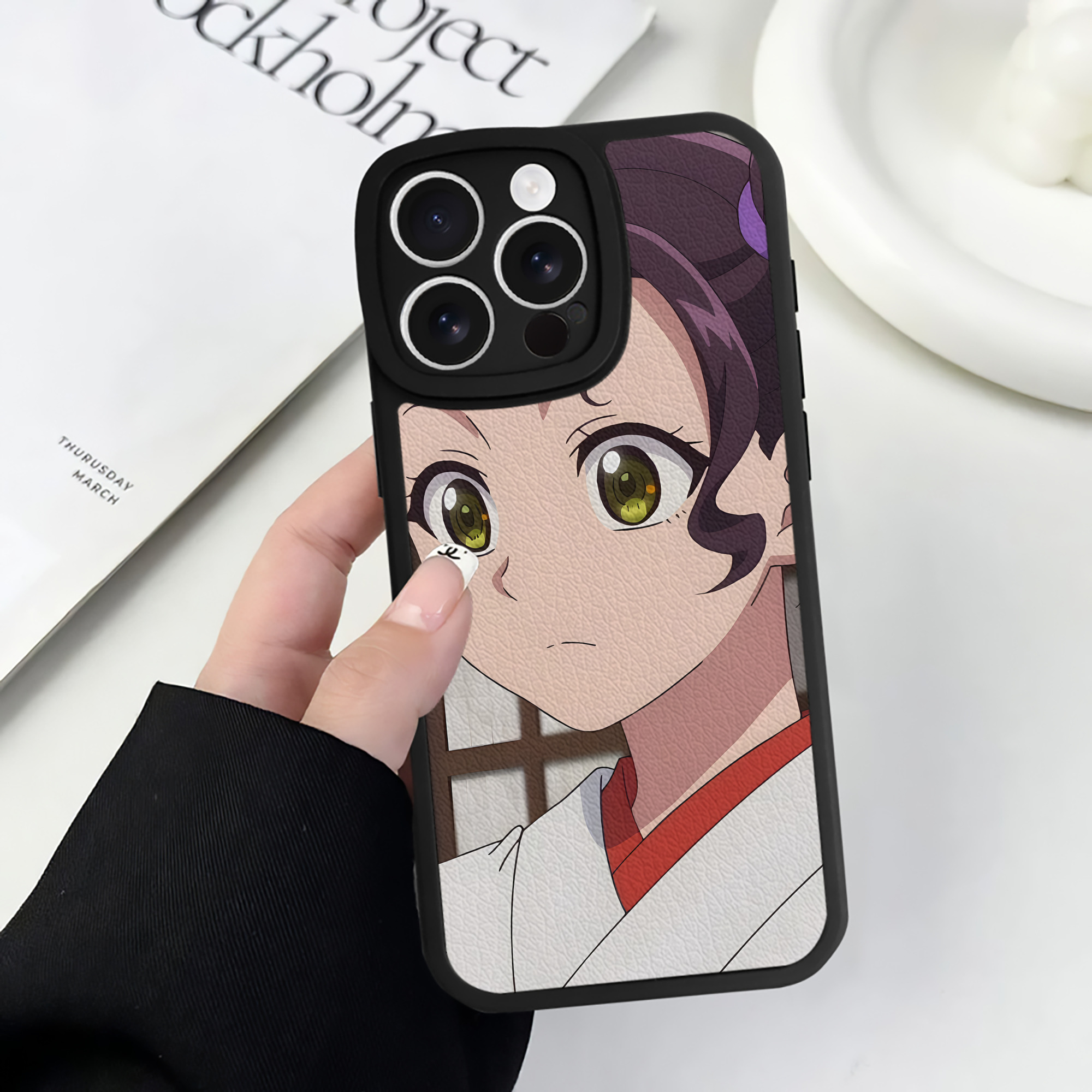 薬屋のひとりごと The Apothecary Diaries 【iPhone 16シリーズ対応】シリコンスマホケース（レザー調） 材質：シリコン
